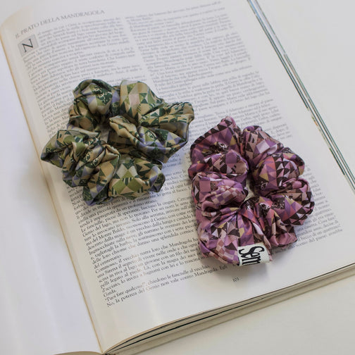 QUILTED SATIN SCRUNCHIE