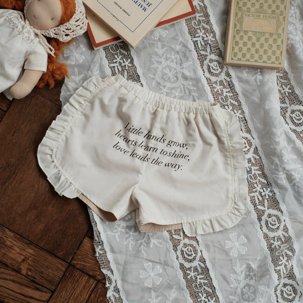 FRILL SHORT PANTS