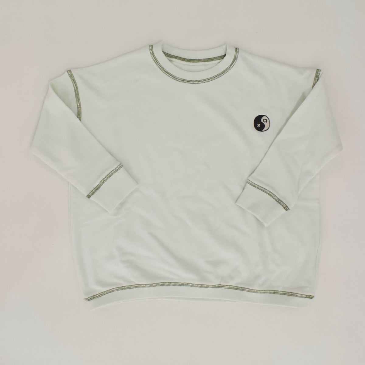 YIN YANG EMBROIDERY FLEECE SWEATSHIRT