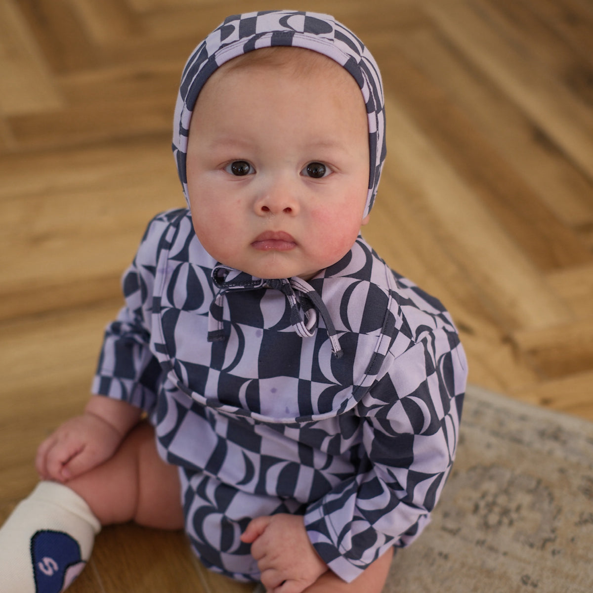 Semon ApartMent 26AW PATTERN BIB
