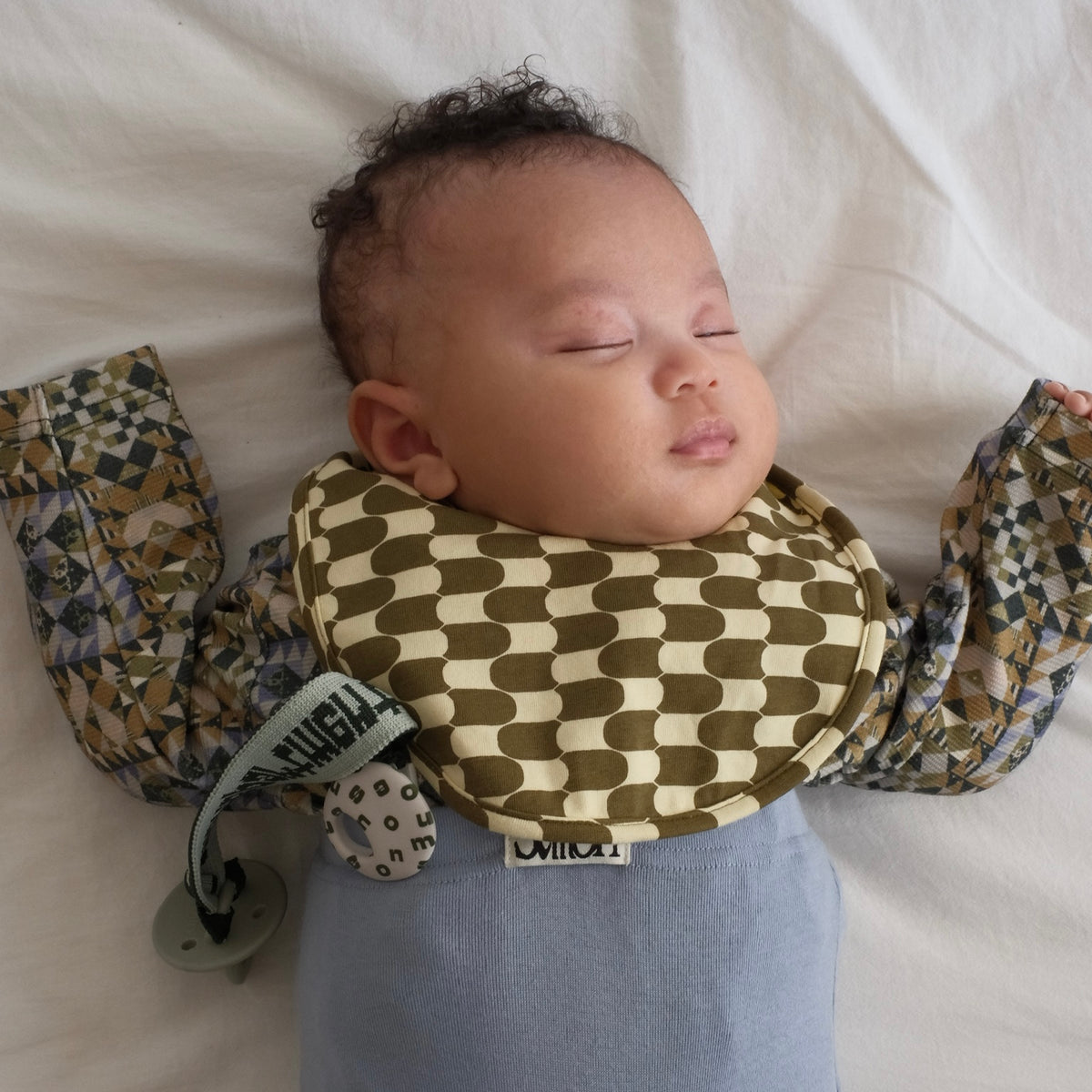 Semon ApartMent 26AW PATTERN BIB