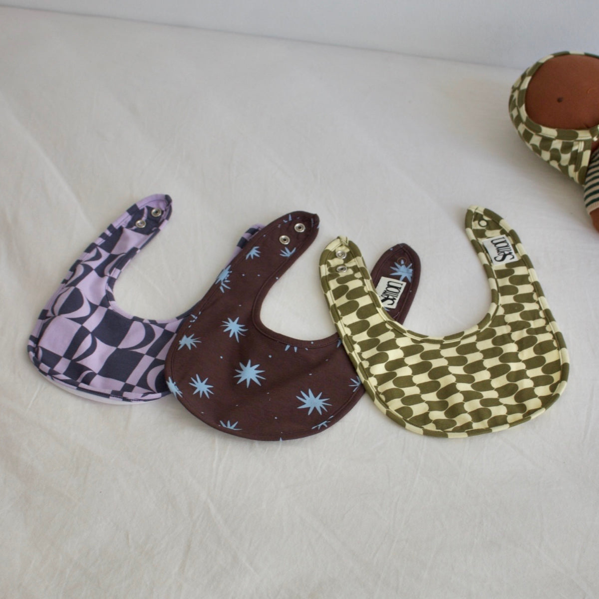 Semon ApartMent 26AW PATTERN BIB