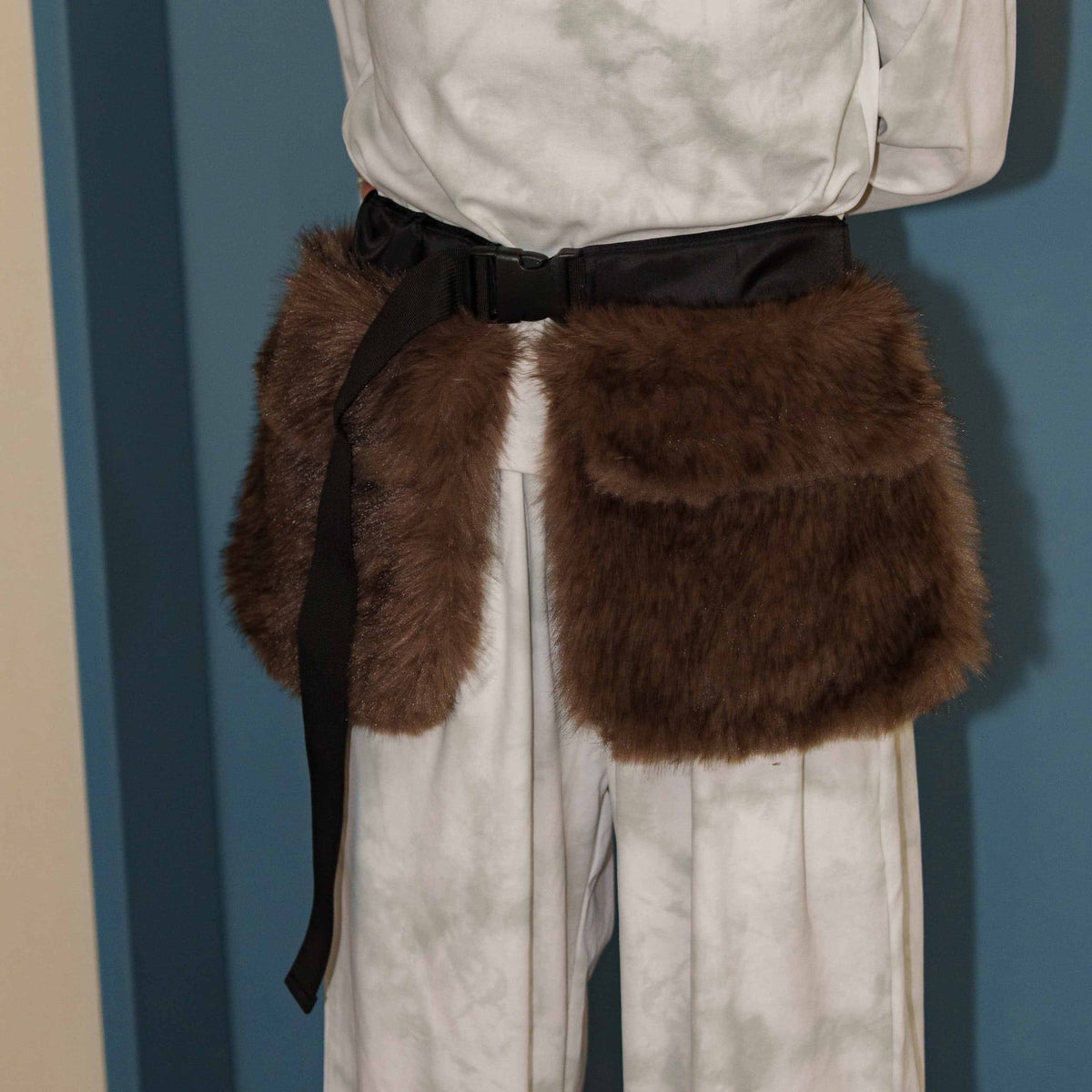 Semon ApartMent FUR WAIST BELT BAG