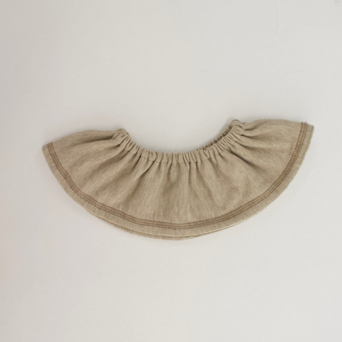 BRUSHED STRETCH FRILL BIB