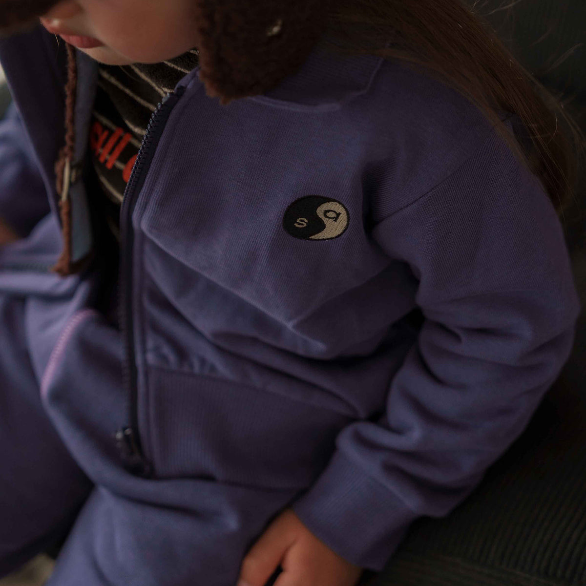 YIN YANG EMBROIDERY FLEECE ZIP-UP JACKET