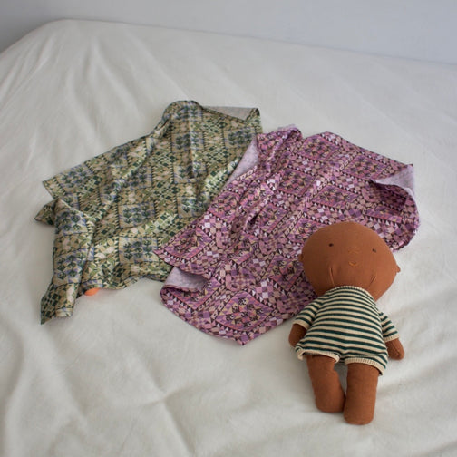 QUILTED SATIN SCARF