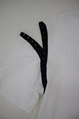 Cutout Logo Tops7