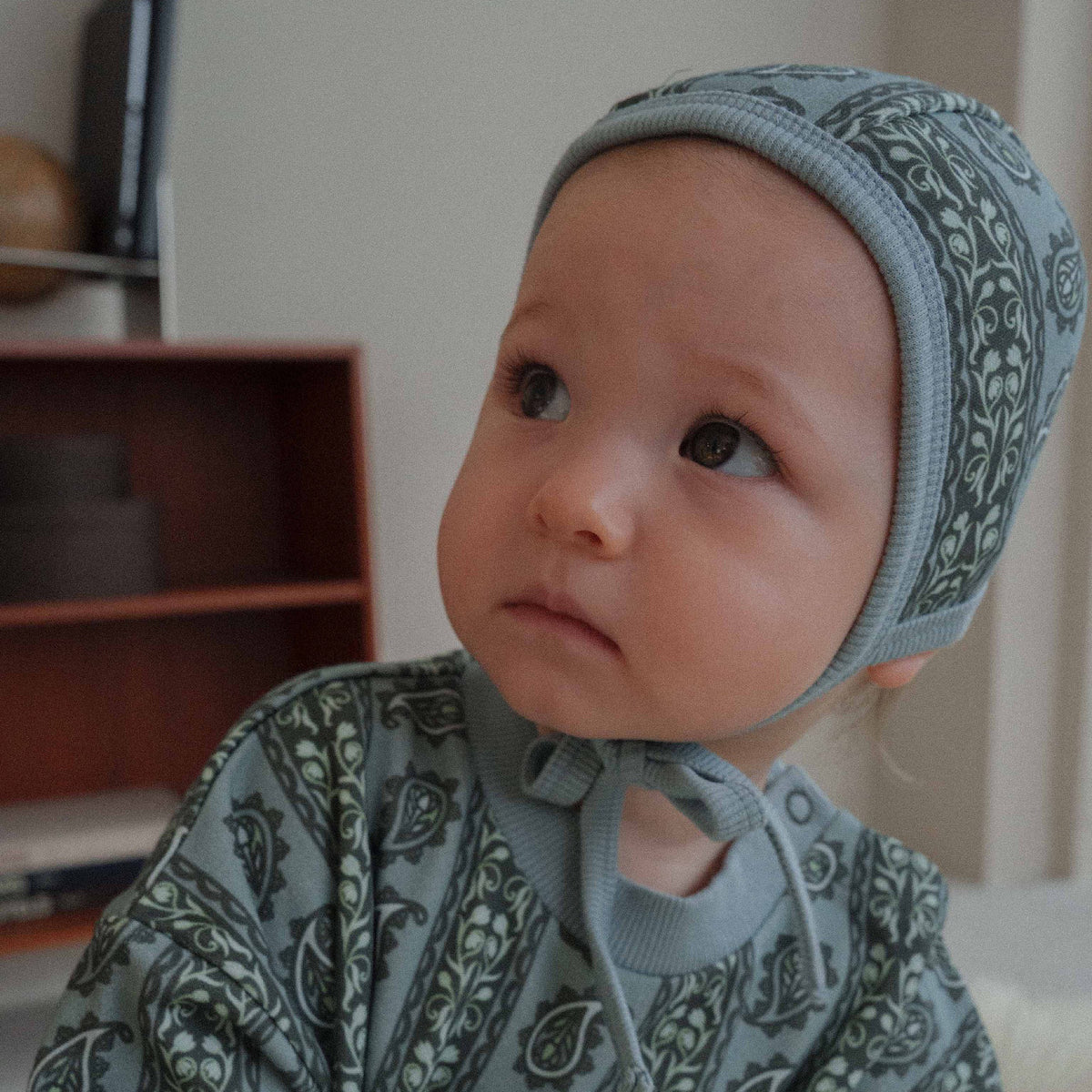TULIP / PAISLEY FRENCH TERRY BONNET