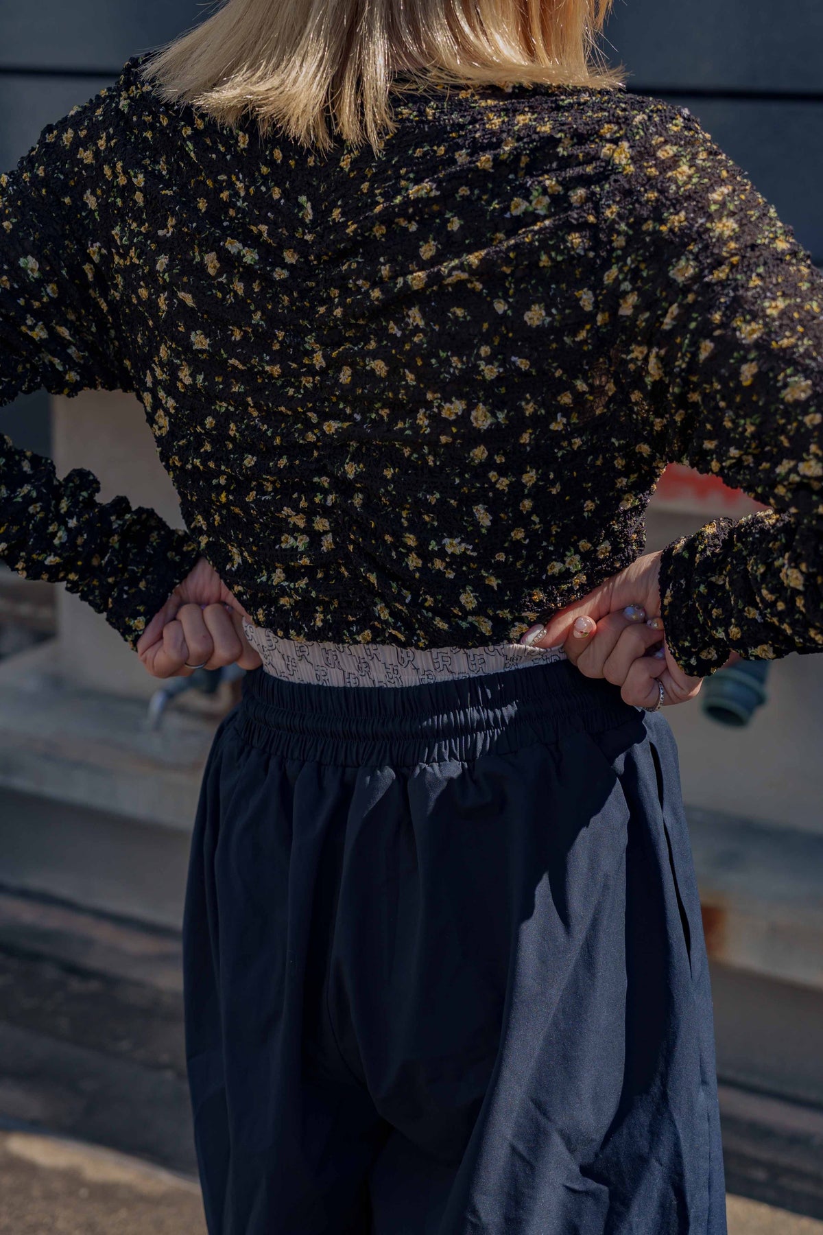 Semon ApartMent AR LOGO NYLON WIDE PANTS