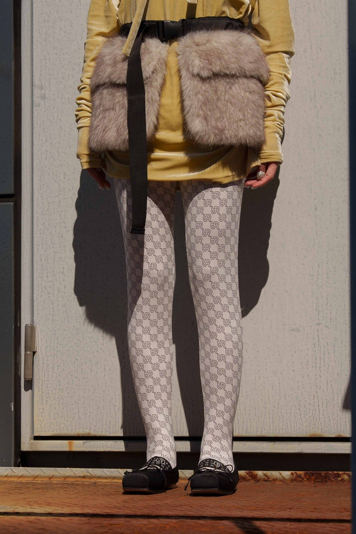 Semon ApartMent AR ALL-OVER LOGO TIGHTS
