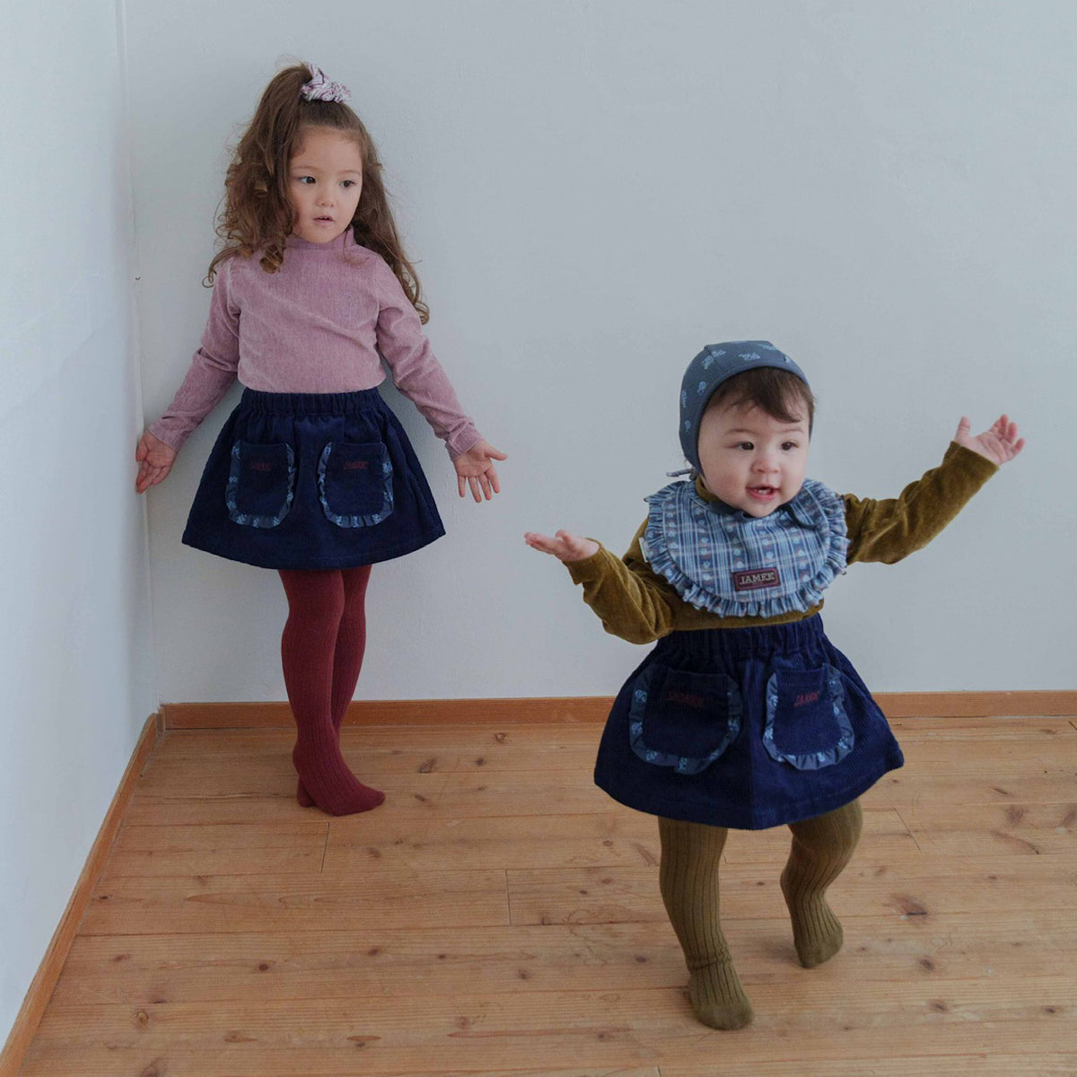 Semon ApartMent CORDUROY SKIRT
