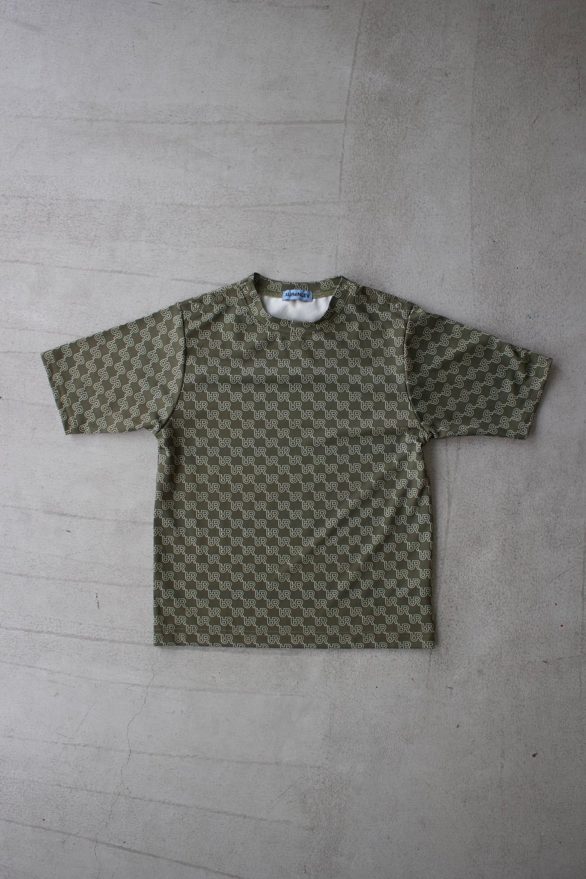 AURéNLEV Jersey Monogram Tee カーキ