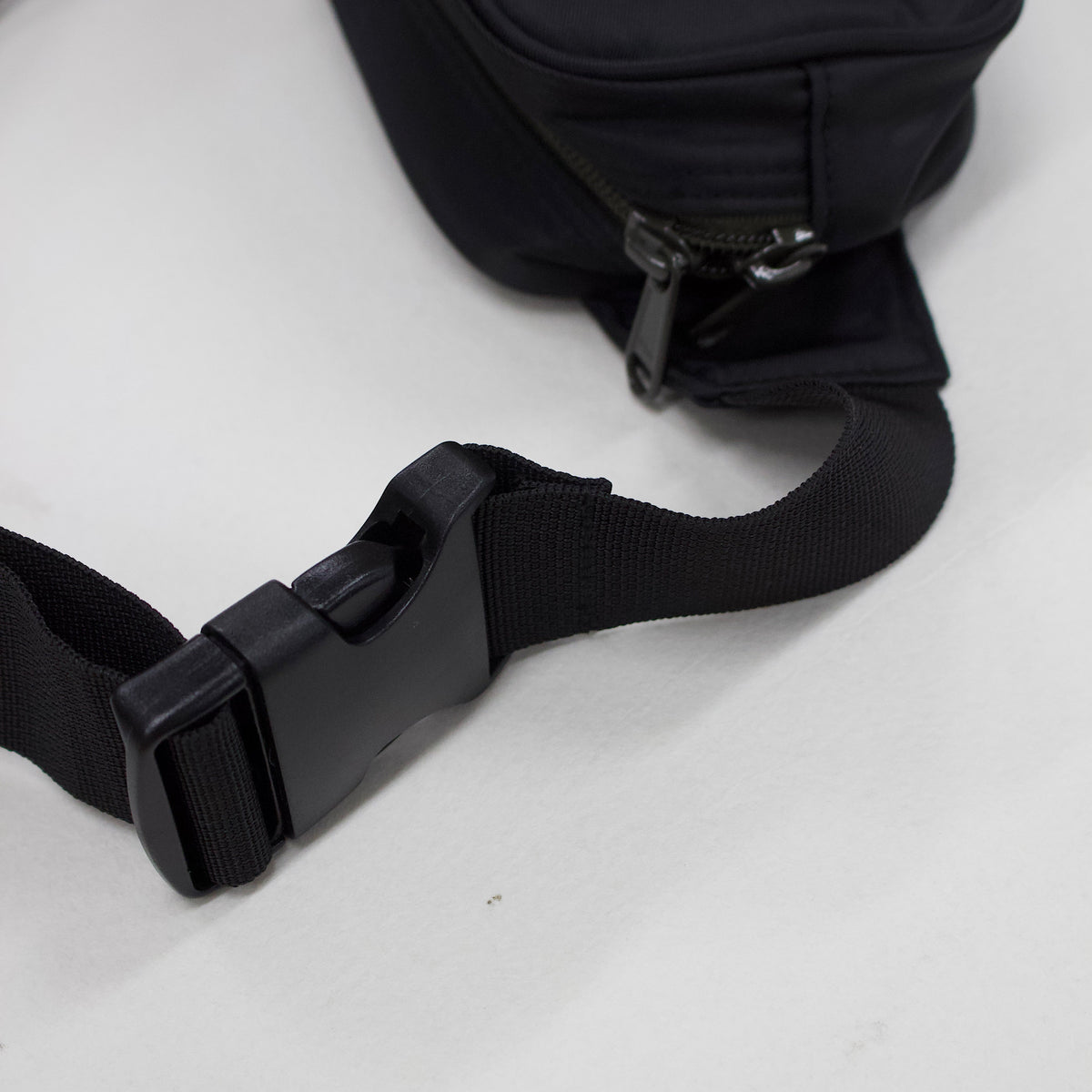 Semon ApartMent MINI WAIST BAG ブラック