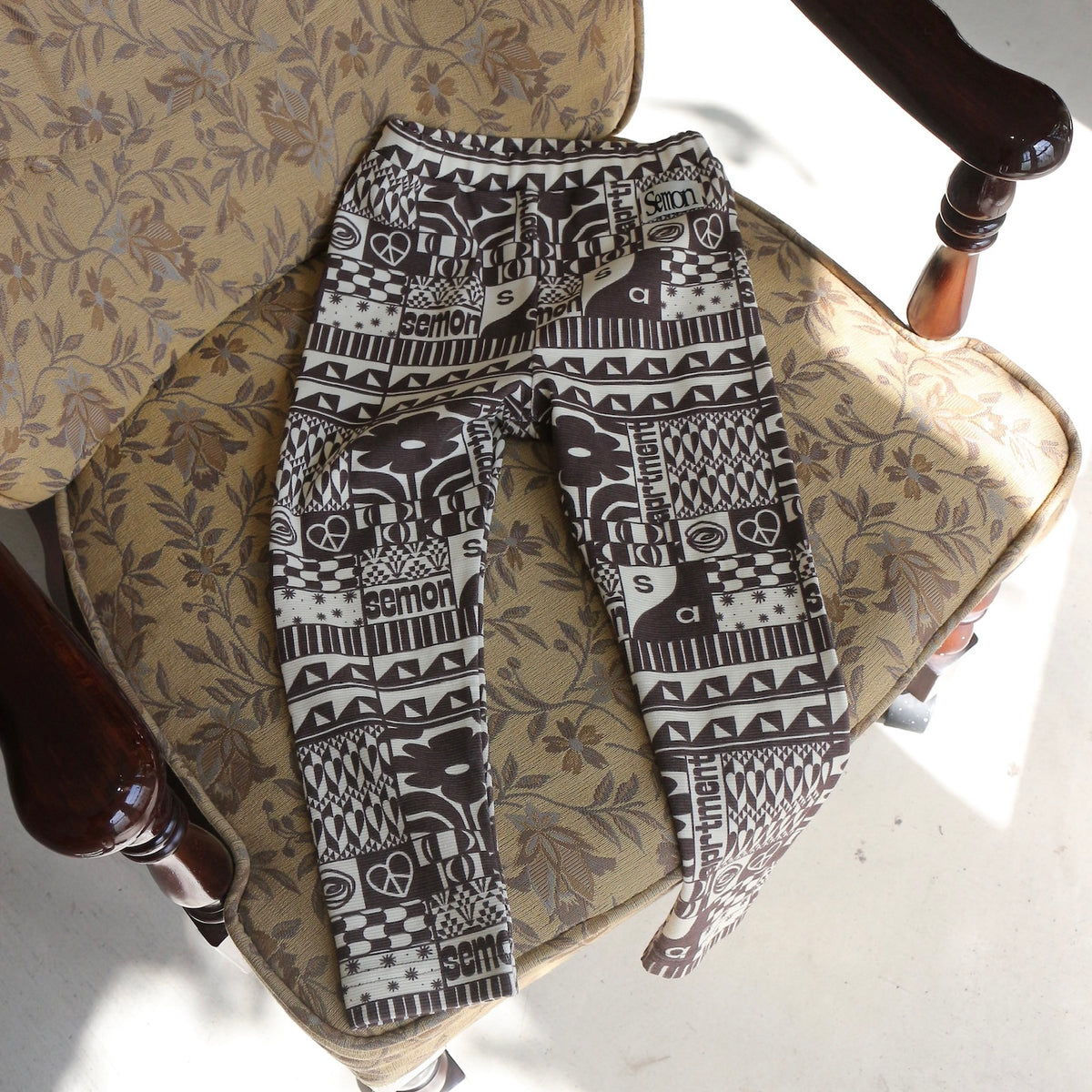 Semon ApartMent PANEL PRINT LEGGINGS ブラウン