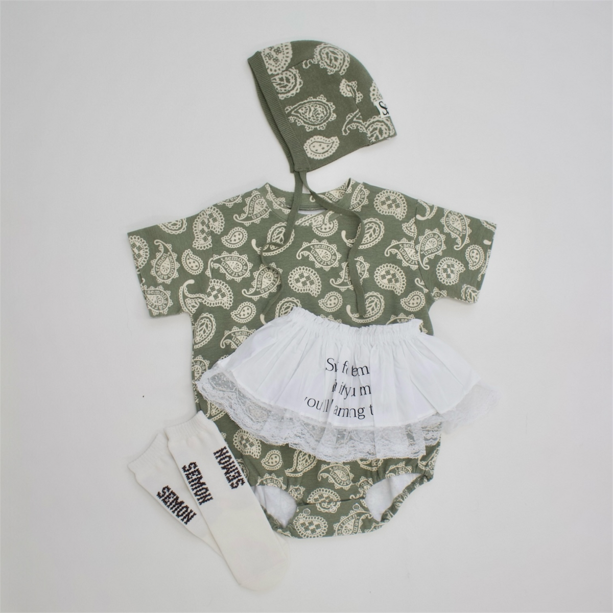 Semon ApartMent PATTERN PRINT ROMPERS