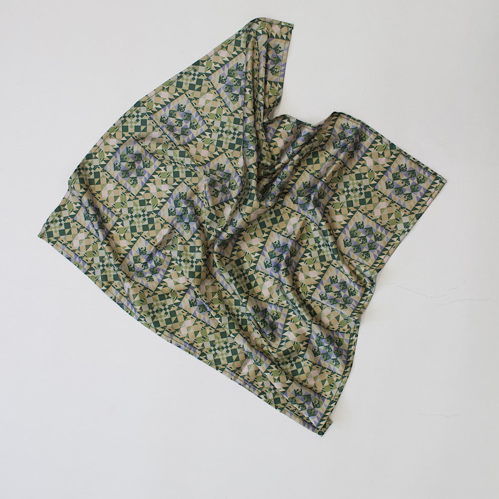 Semon ApartMent QUILTED SATIN SCARF グリーン
