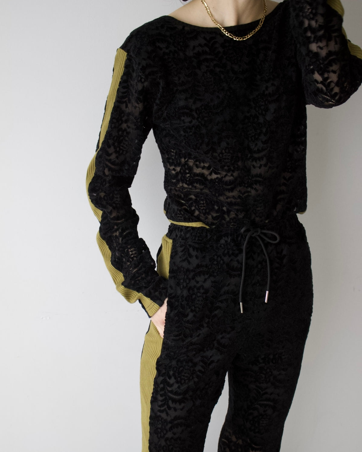AURéNLEV Velour Lace Bodysuit Top