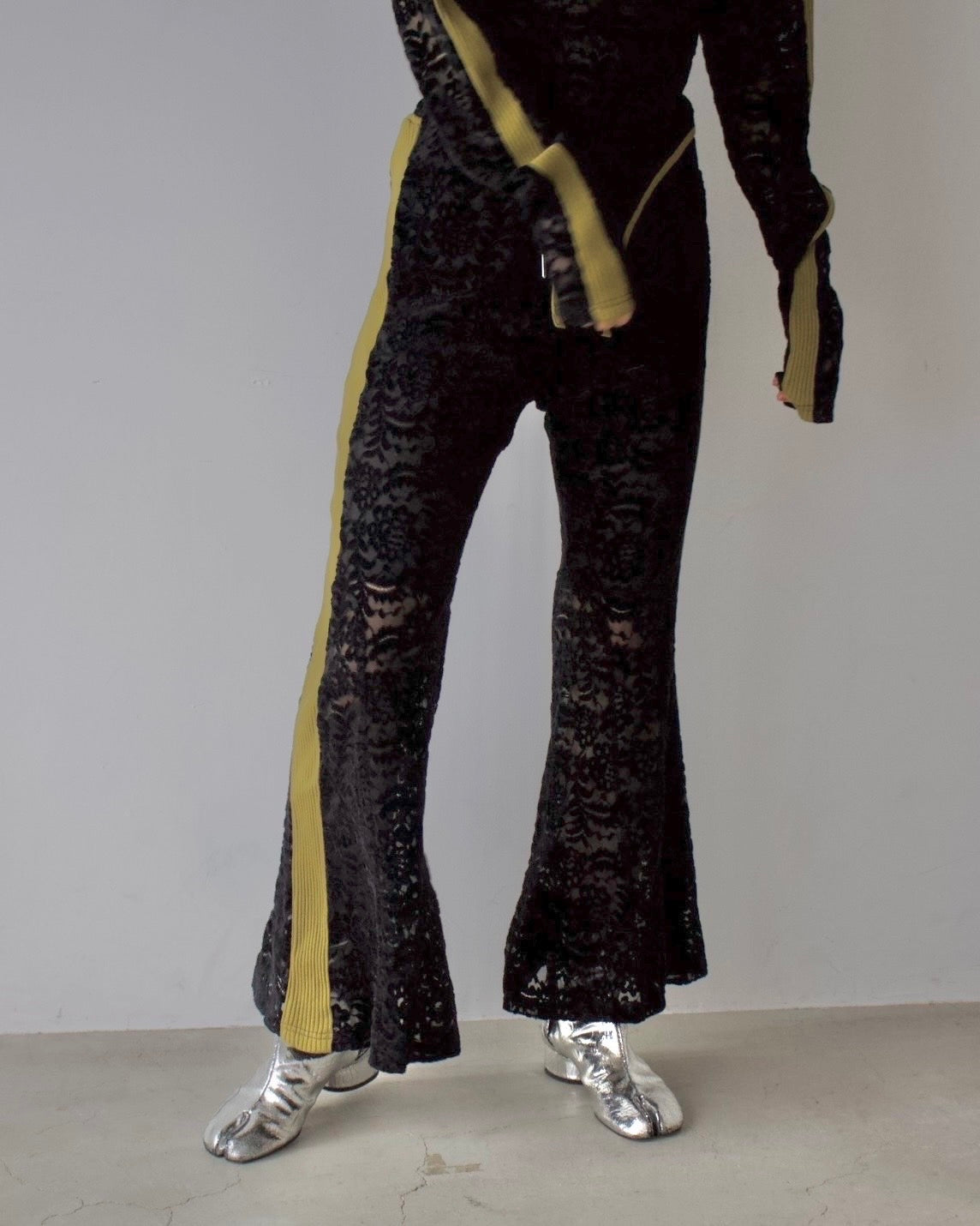 AURéNLEV Velour Lace Flare Pants
