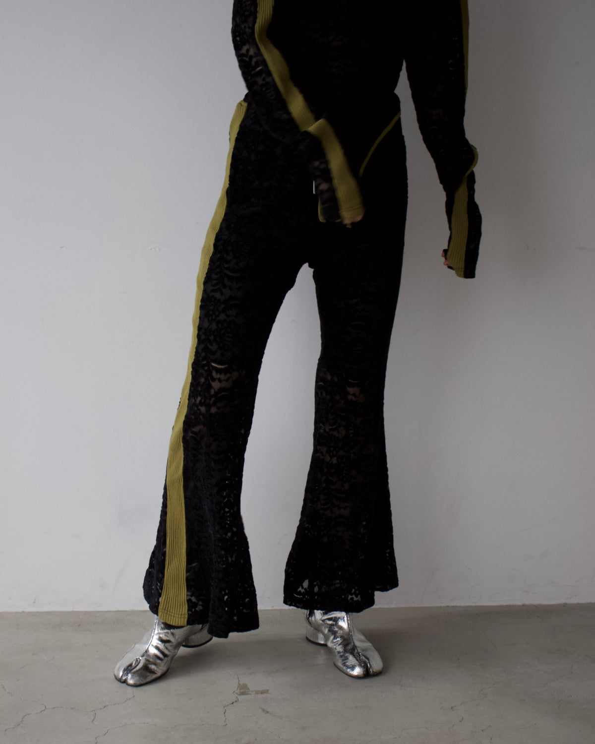 AURéNLEV Velour Lace Flare Pants