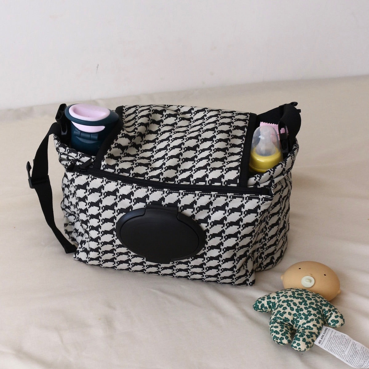 semon ベビーカーポーチ 新品未使用 flower 6月頃再入荷予定】STROLLER BAG – Frö