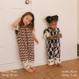 REVERSIBLE PATTERN SLEEPER 11
